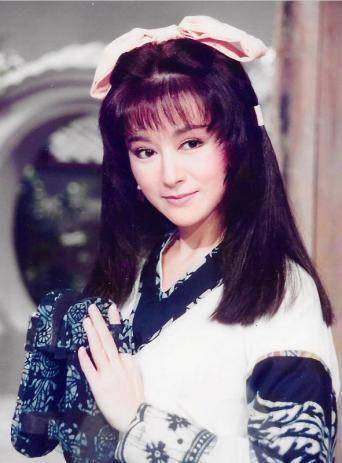 潘迎紫:台版最美小龙女,为爱隐退却被丈夫背叛,离婚