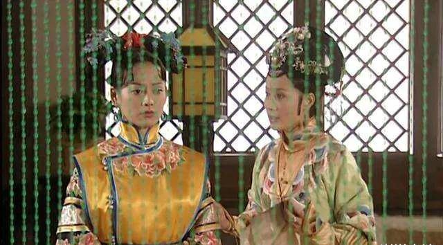 所以即便哲哲没有生儿子,皇后的位子也是稳稳当当,皇太极死后,她顺利