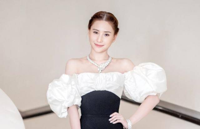 原创何超莲再曝与前男友爱情她多次不被男方尊重何鸿燊三太亦被惊动