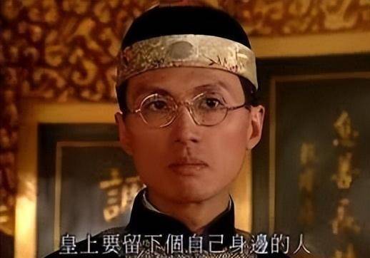 他是比肩周星驰的喜剧大师,却在30岁那年,退出了娱乐圈_黄子华_香港