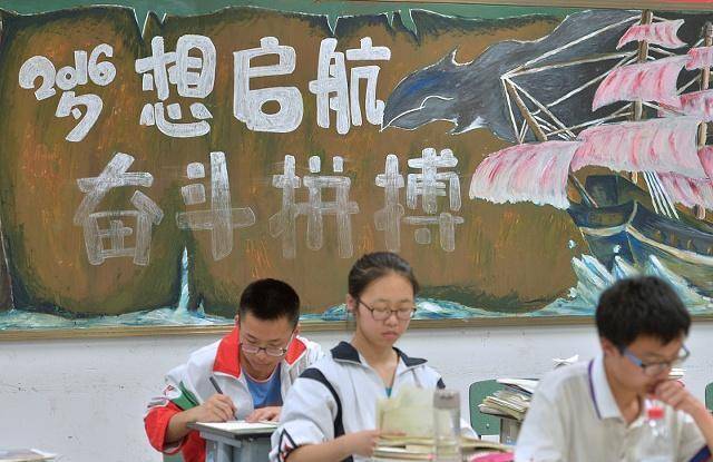 原创高考阅卷的3大“内幕”，早知道早提高成绩，2022年高考生要注意
