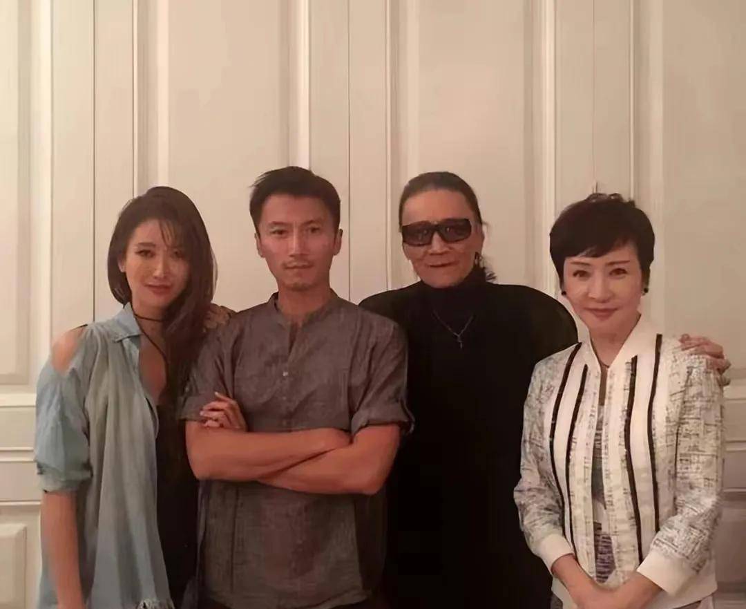 �Ű�֥�����ӱ����ۣ�л����û��ֶ����