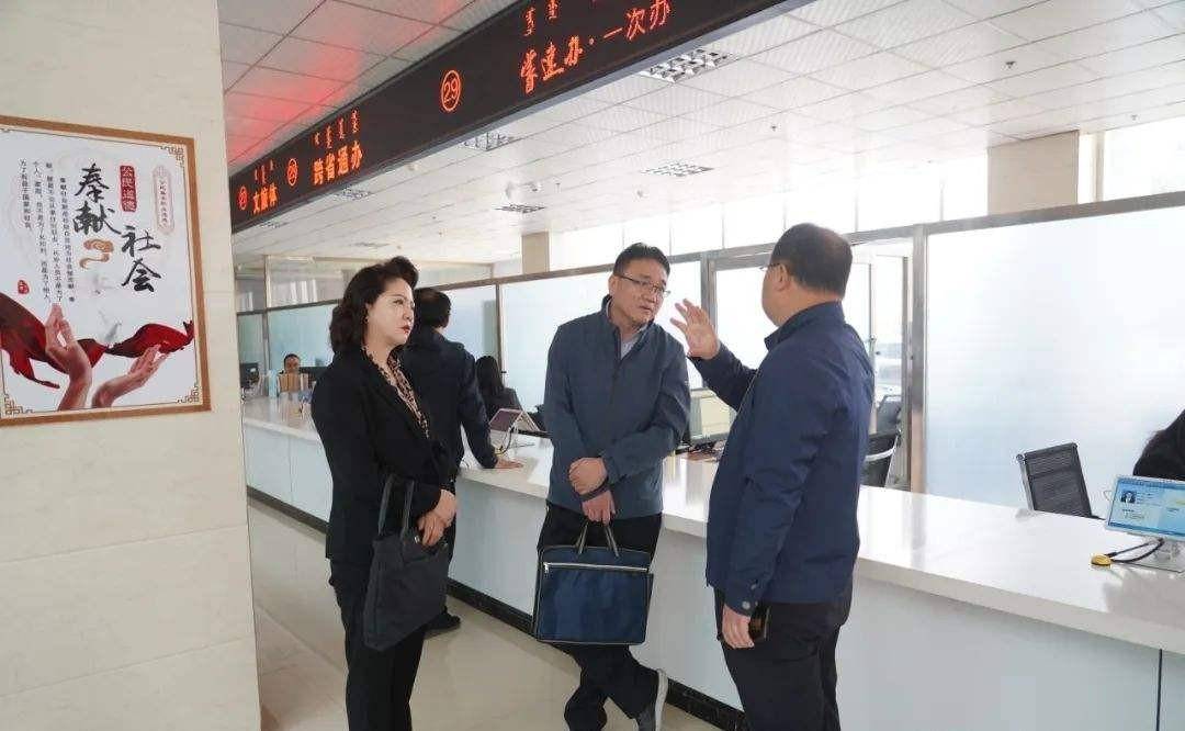 ��Ȼ����С��ĵ��黹�ڽ����У������п�����û�£����� ...