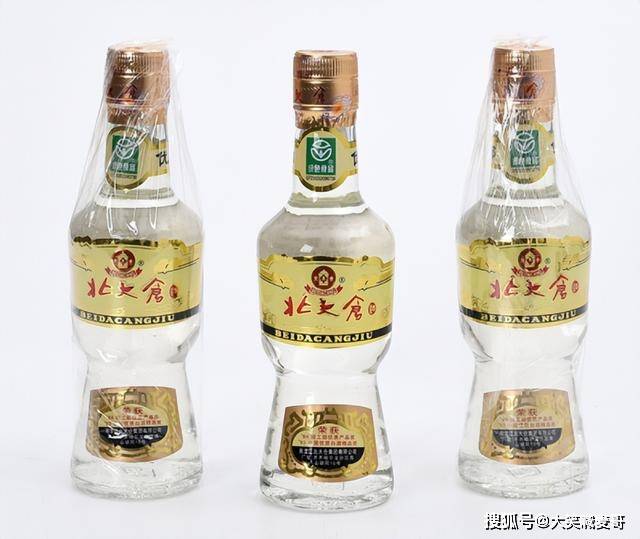 国内4大“光瓶酒”，廉价好喝，都是100%纯粮佳酿，你都喝过吗？