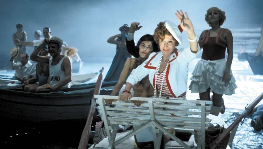 �����岿�����С�ڵ�Ӱ��Ů����ֵ���ߣ�����͵͵��