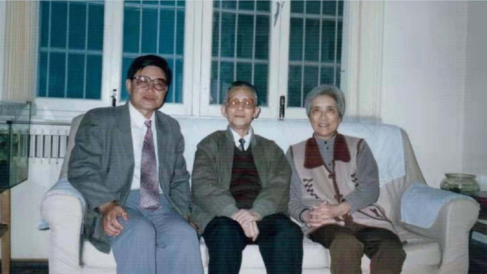 他18岁当纺织工人61岁任江苏省CQ9电子 CQ9传奇电子委书记曾主政宁夏享年90岁(图7)