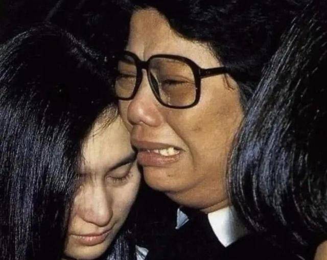 �����Ӱ��˺γ��������걻����ԧ�죬�����ִ������ɽ���� ...