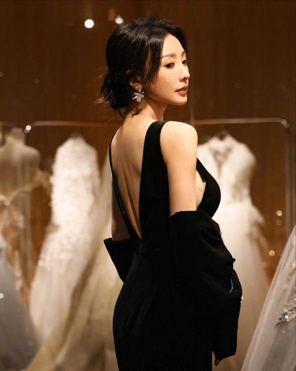 �𼦽���̺Ů���������������Ҵ��۸���ʢ��