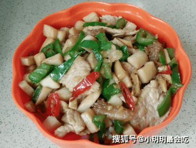 杏鲍菇炒肉片——抗癌美容菜，越吃越标致