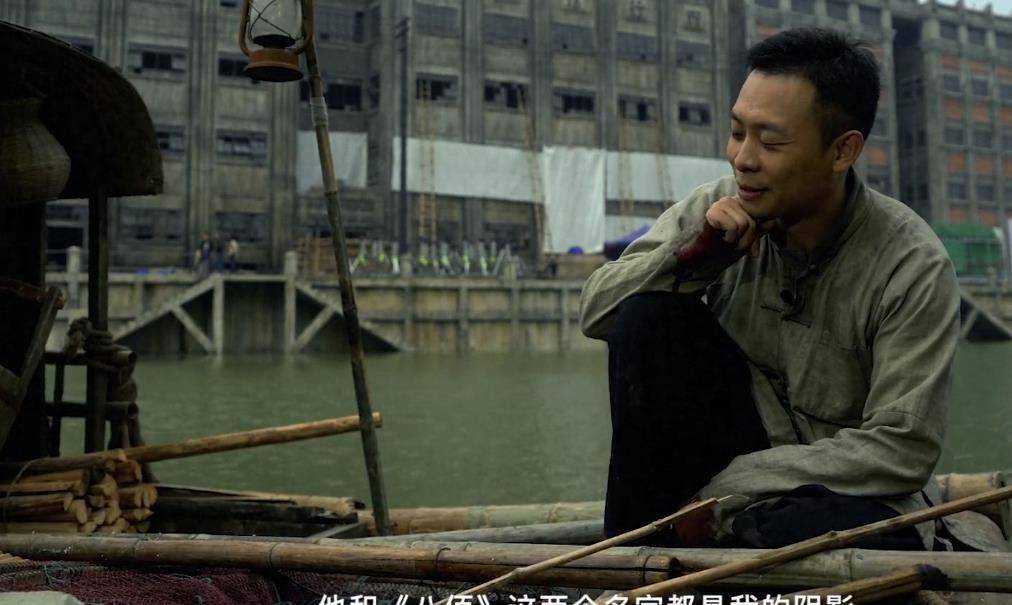 原创《八佰》票房破20亿！成就张译为百亿影帝，也拯救了华谊