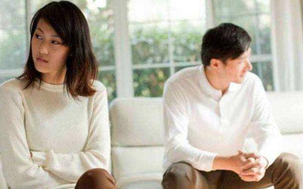 “老婆，一年了，复婚吧”“家门密码一直没换，脑袋怎么不开窍”