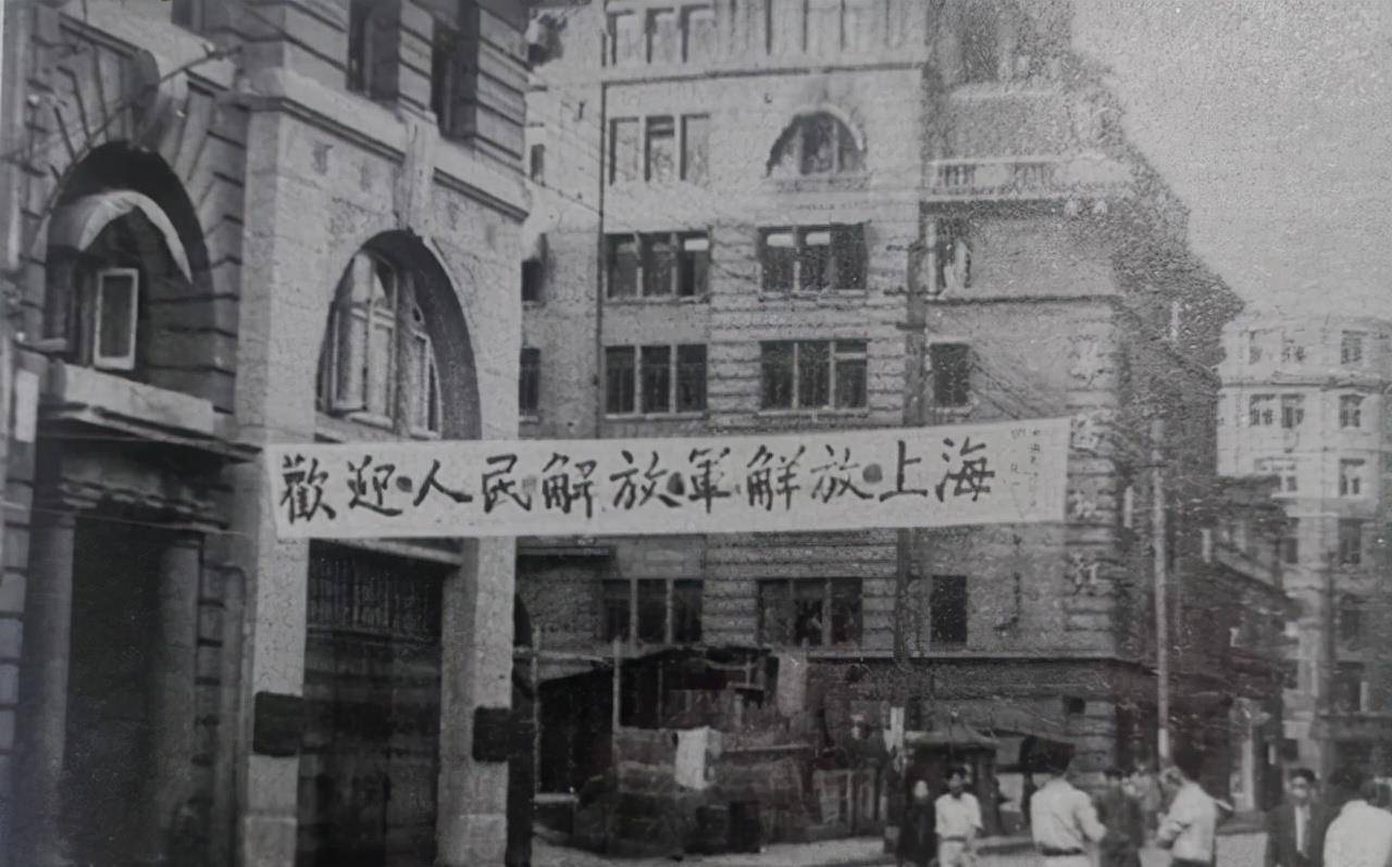 1955年，上海一女间谍被捕，实在身份曝光引颤动：她是个汉子