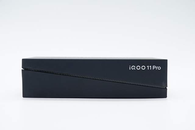 ڶ8 &amp; V2˫о±߽iQOO 11 Proֻ ...