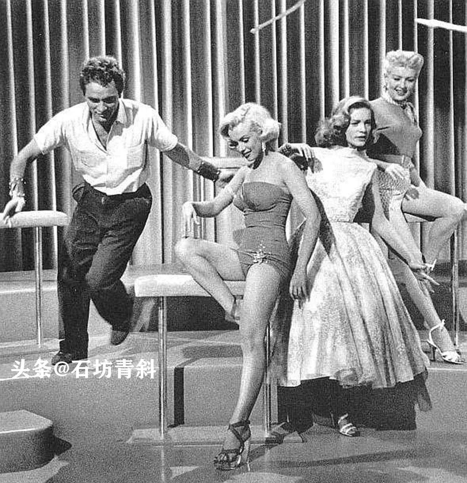 һ��Ů��Ĵ����׻�13��������,�ٻ�9������С��,ʹ�Ⱒ���� ...