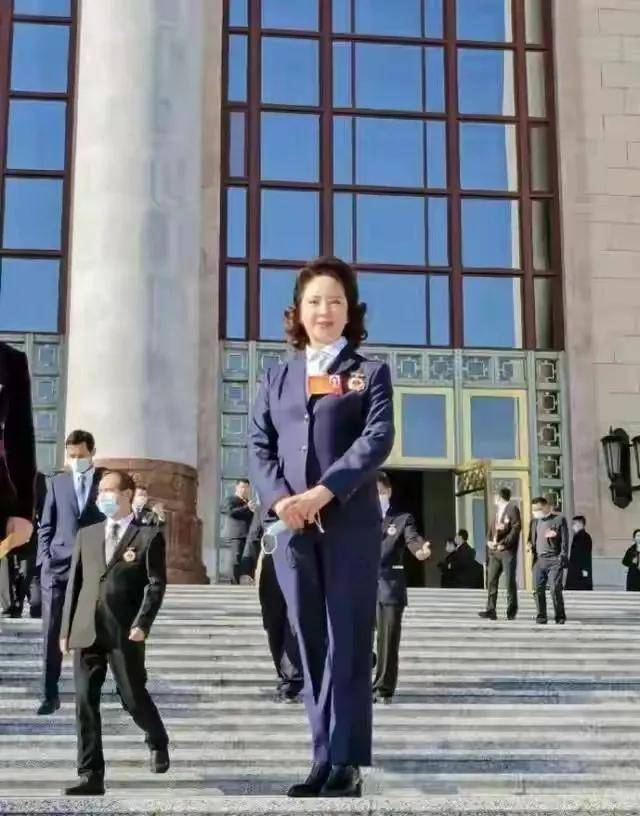 û�жԱȾ�û���˺��������򸱾ֳ�VS�⽻�������˻���Ө ...