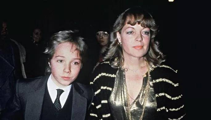 ����·�����͡����繫������Ů����������Щƽ���ġ������� ...