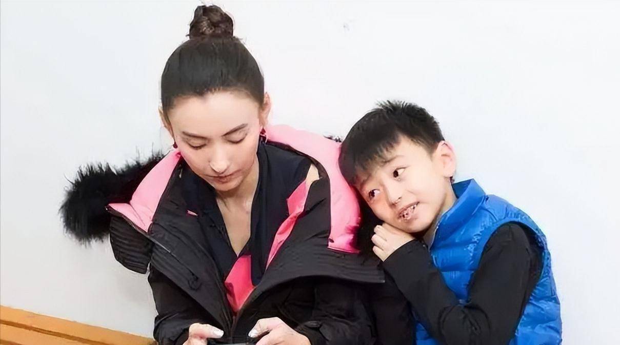 42��л����������ƣ�������������˾ۻᣬ�����ع�״̬�� ...