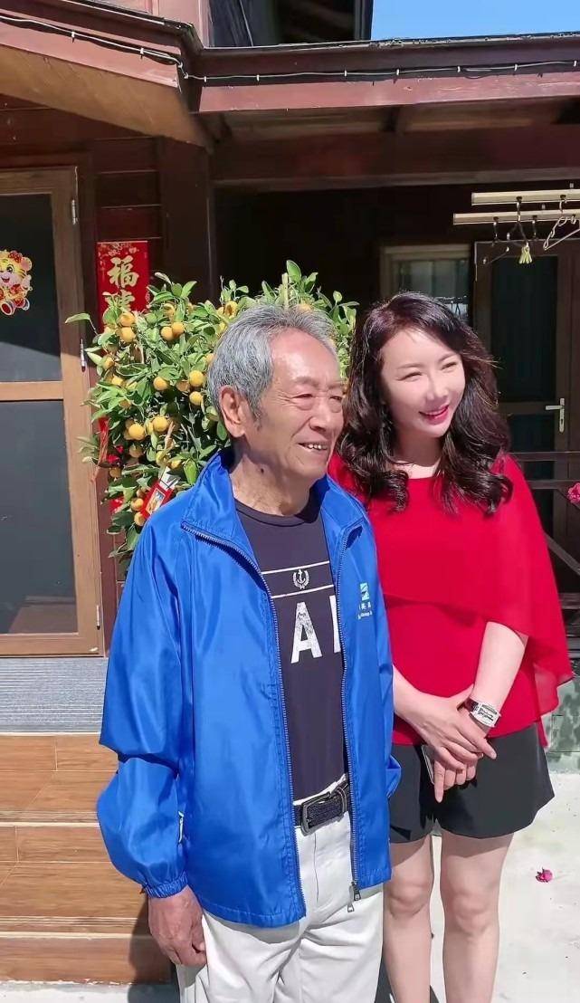 75��������Я38��С���ޣ�Ů������ʮ������������ͬ����ү ...