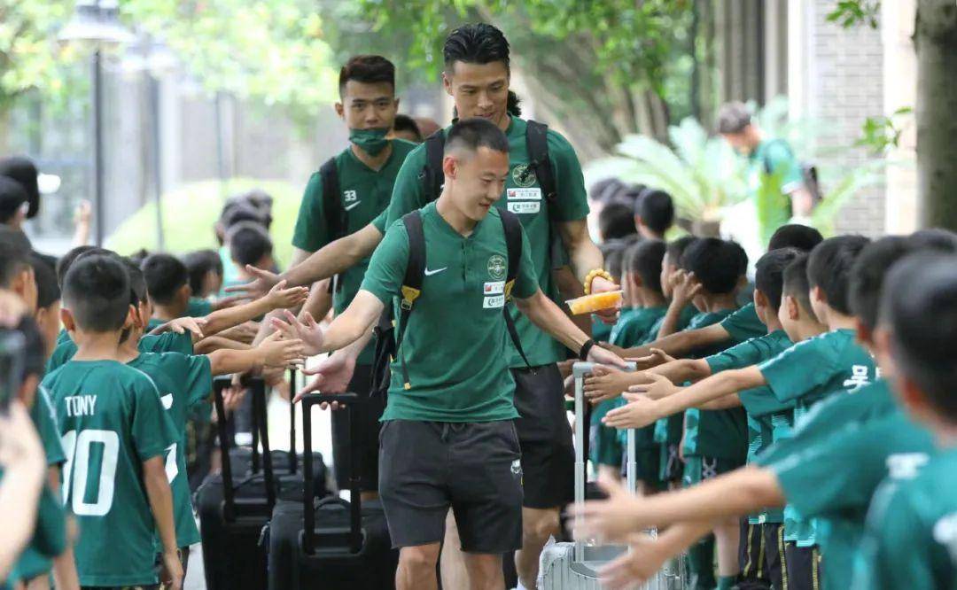 K���г�ר�ҳ����£��������г�18֧���ǰհ