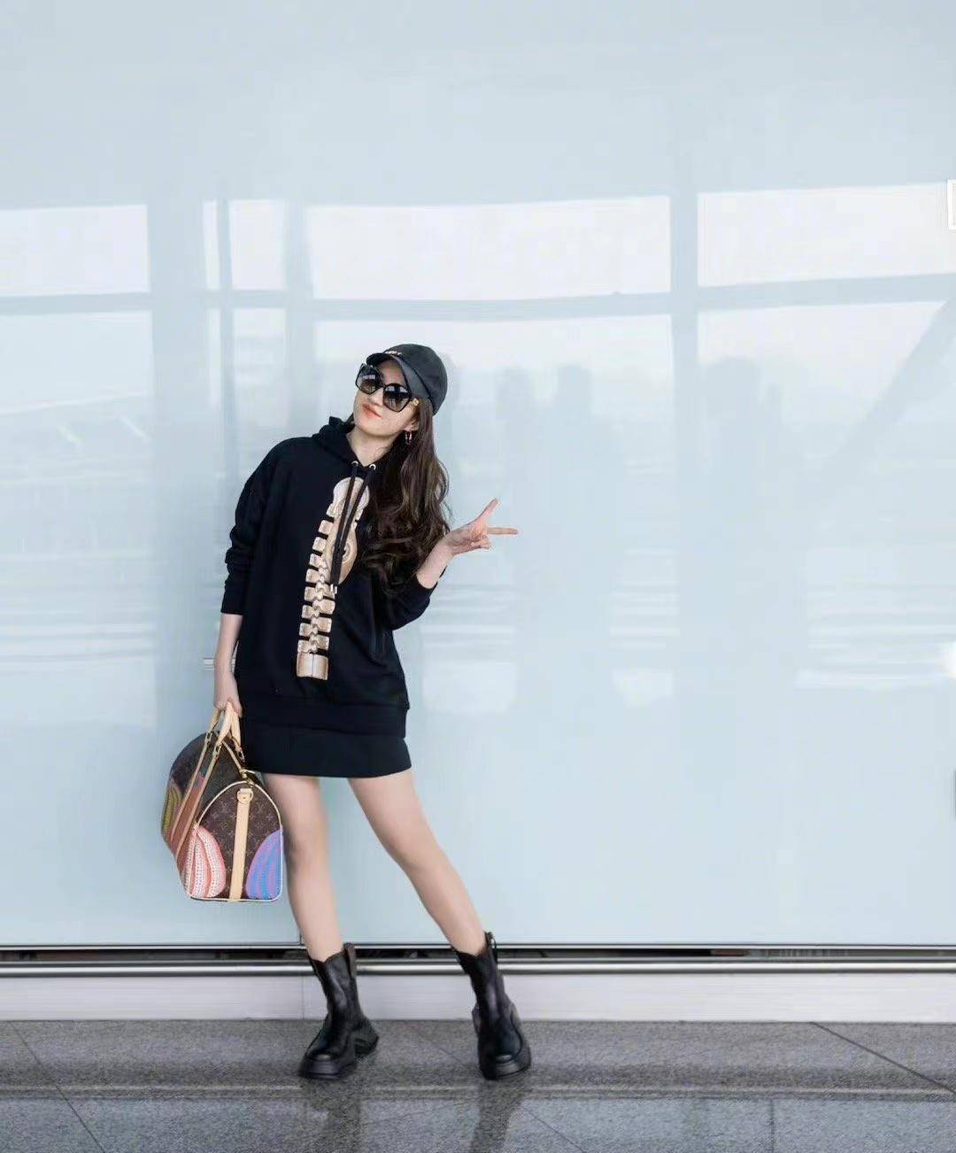 �ܶ�������������ƶ�Ҫ����վ����ͬ��ɻ����㣬Ϳ�촽�� ...