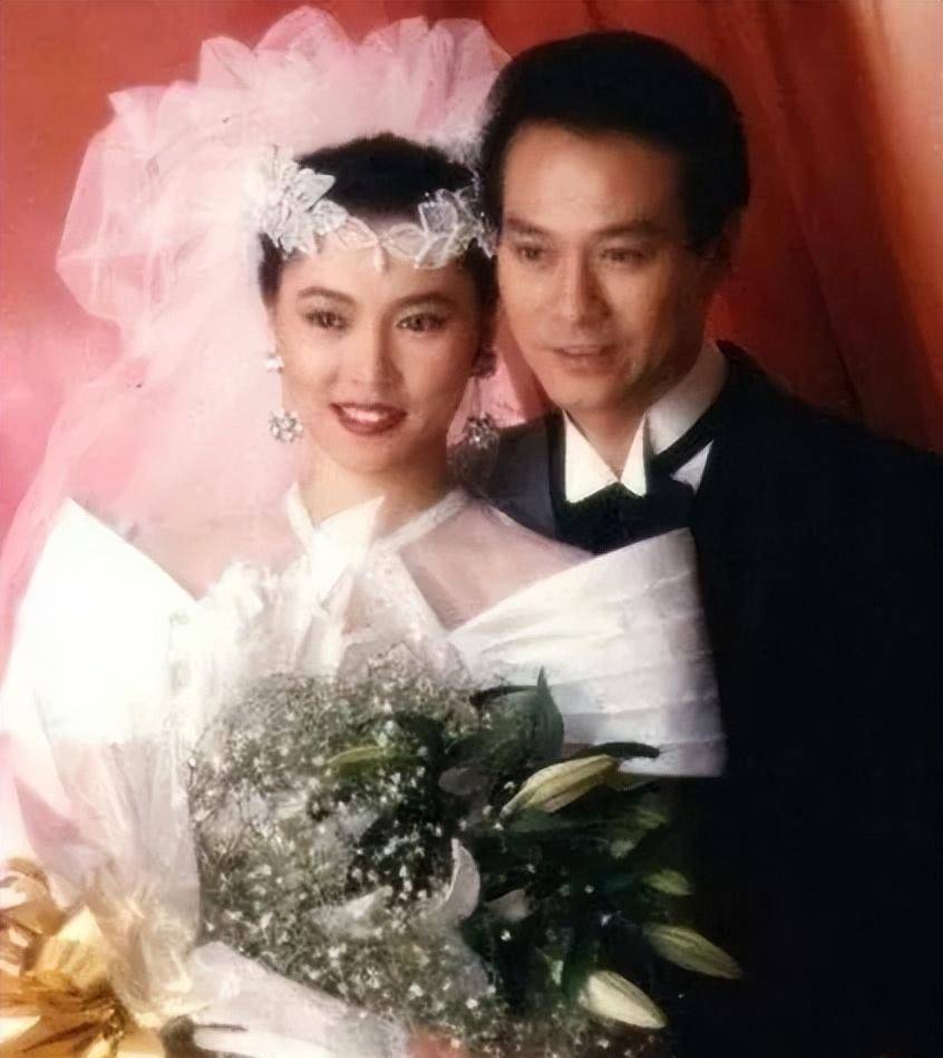 ͬ����ͬ��������֣����Ļ���Ϊ��4��Ů���Ĳ����˴�