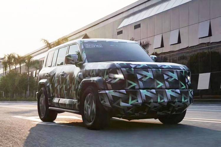 新开手游sf发布网:原创                年内开启预售strong新开手游sf发布网/strong，动力500千瓦超大G，比亚迪F品牌首款车型来了！