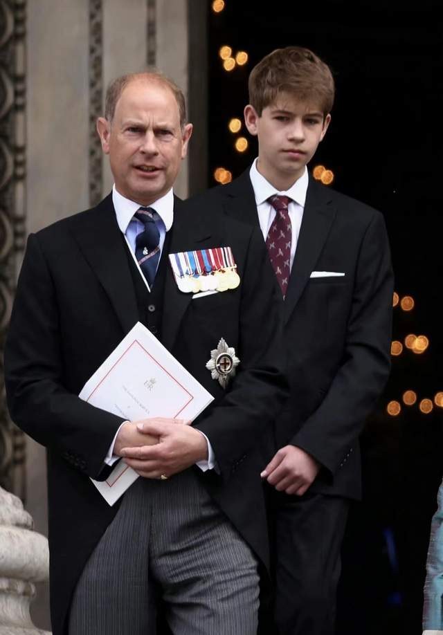 ���˹�Ļ����ܣ��°�����������λ����Ϯ��·�����ӳ����� ...