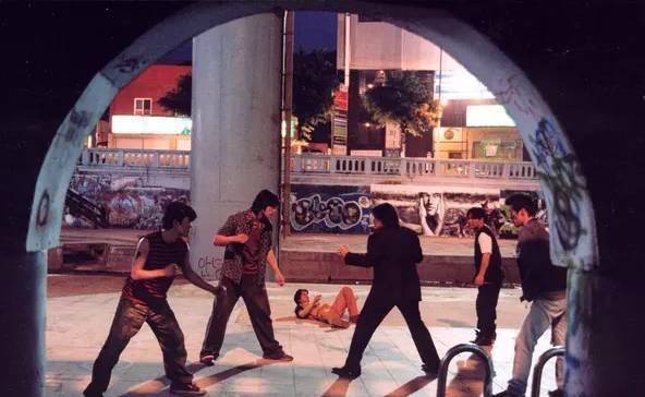 10����ϲ���ĸ����Ӱ��ÿ��������������