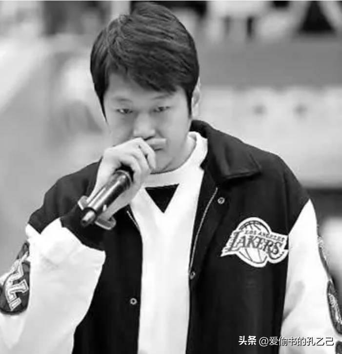 ��һ����Ī�ƣ���������һҹ��ͷ���ٻ�Ȣ��������ǰ�� ...