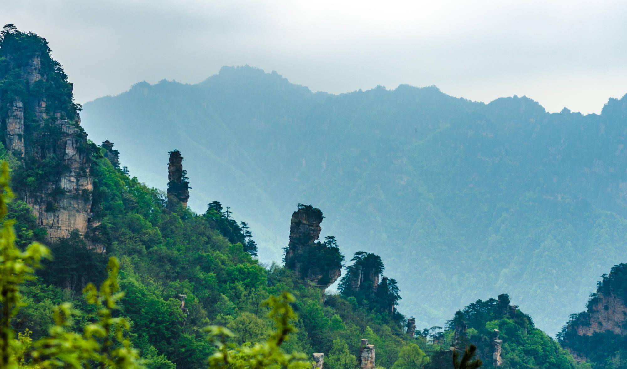 湖南最出名的旅游景区，中国首个国度丛林公园，美若仙境值得一去