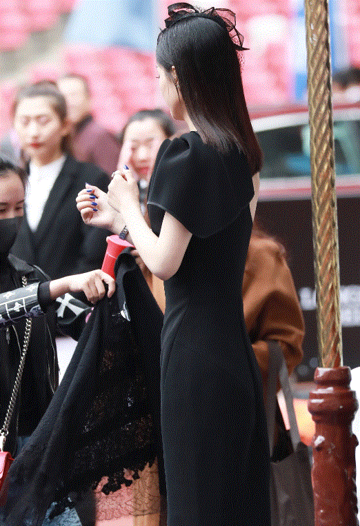 ����ӱ��������ѥ����ʱ�˰�ɯ���������ȣ�����������