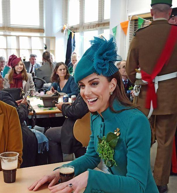 ���ؼ̳��ɷ�ͷ�Ρ�����ȥ������ɫ����������������У���� ...