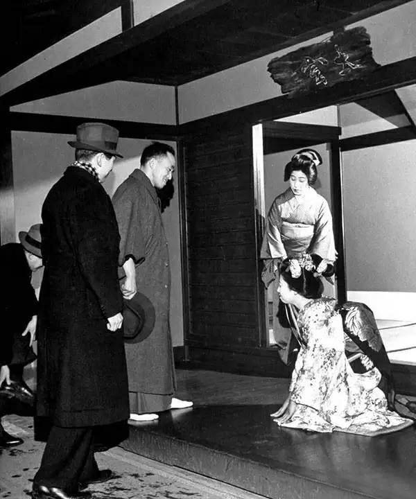 ��ʷ���������ļ���˲�䣬��С���ĺձ���ԭ�ӵ��ڲ�ԭ���� ...