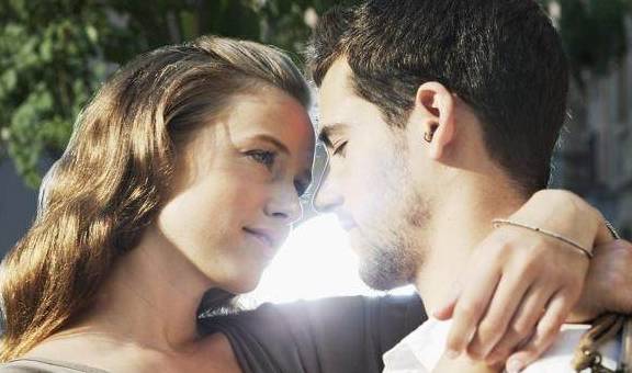 周公解梦大全1518，解析梦见与男人发生关系的深层含义与心理暗示