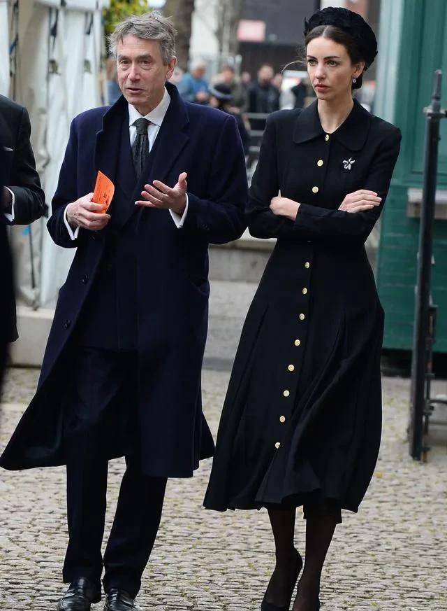 ������˹�Ϲ�����·��ķ���ļ�����֪������˹�ͱ��������� ...