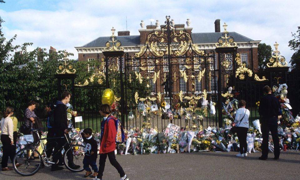 ֱ�������������ֳ���ͼ3Ӣ��Ů����¶Ц�ݣ�ͼ9�������� ...