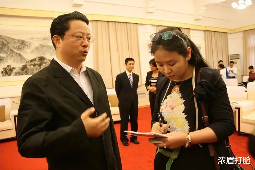 原创靠睡高官睡出来的宣传部长，被抓后后悔不迭。