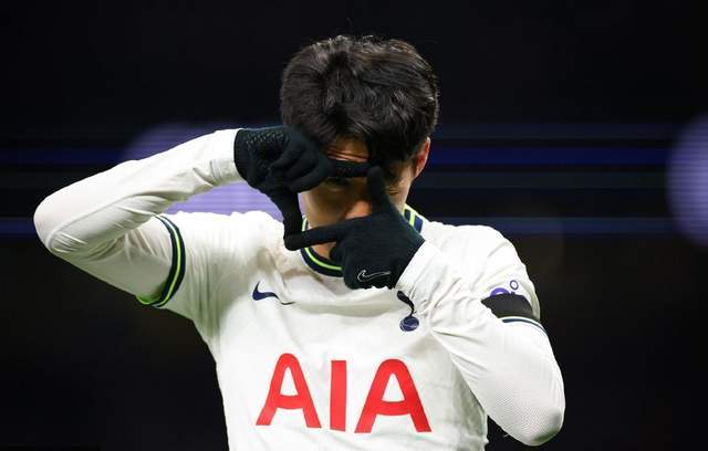 2-1�����ˑOӢ���������ϳ�C���ڼ����ȴ�����ǰ���Բ����ֹ�