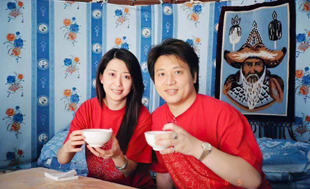 出名歌手孟庭苇：一场抨击性的婚姻让她悲伤，52岁与儿子相依为命