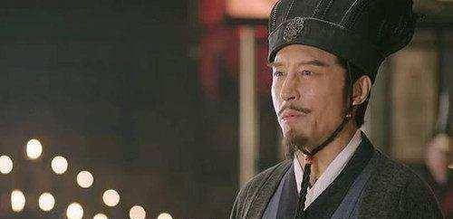 他劝诸葛亮加九锡还破坏北伐最后却因为诸葛亮之死而悲痛离世