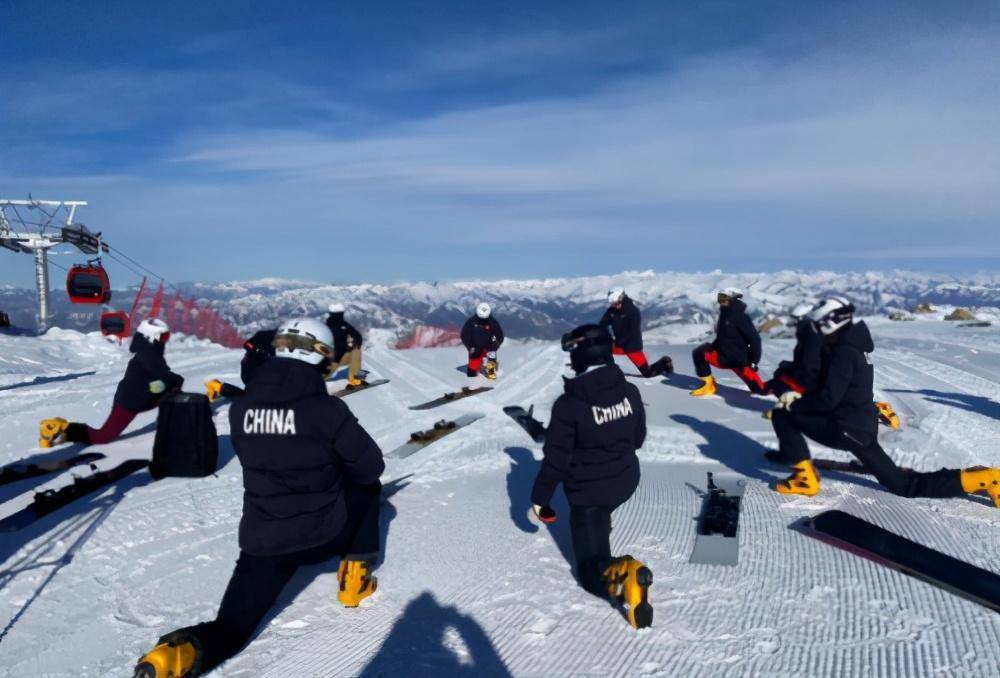 雷竞技RAYBET卡宾滑雪一站式服务为冰雪运动助力为冰雪产业赋能(图3)