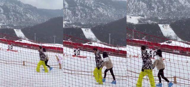 谈球吧体育林峯携太太滑雪被偶遇张馨月紧跟老公似小女孩牵手同行超甜蜜(图7)