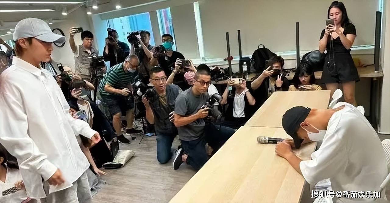 此刻娱乐圈顶级大瓜在炎亚纶身上公布当场崩溃大哭