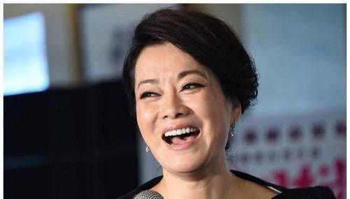 打败韦唯毛阿敏，却被亲弟弟砸致脑震荡一代歌后沦落到保姆谋生-韦唯与毛阿敏的地位