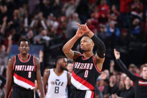 进攻强无敌 防守像纸糊! 说米乐M6 M6米乐的就是NBA现役这10位球员(图6)