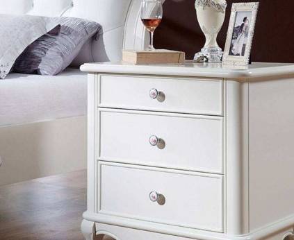 床头柜摆放六大事项，错一个都别想好过！老一辈子人都知道！