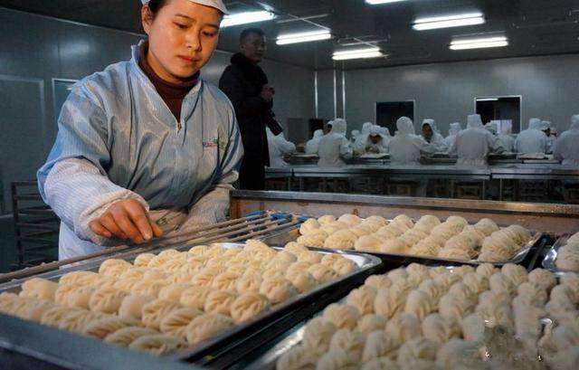 在食品批发部上班怎么样啊女生工资多少