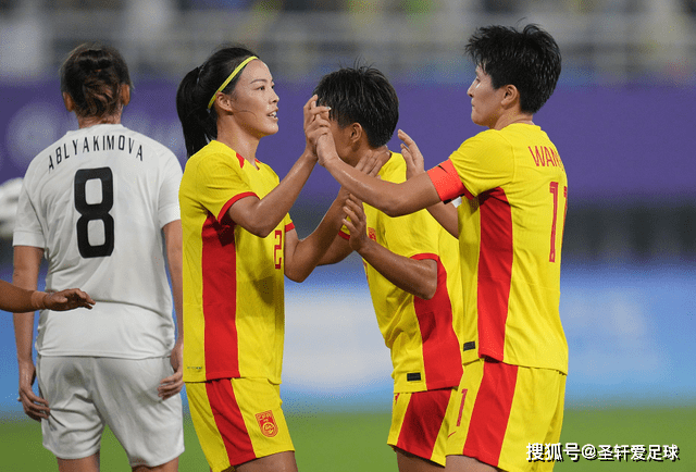 6-0！中国女足大爆发开来，93分钟都还在进球，球迷疯狂挥动五星红旗


正文