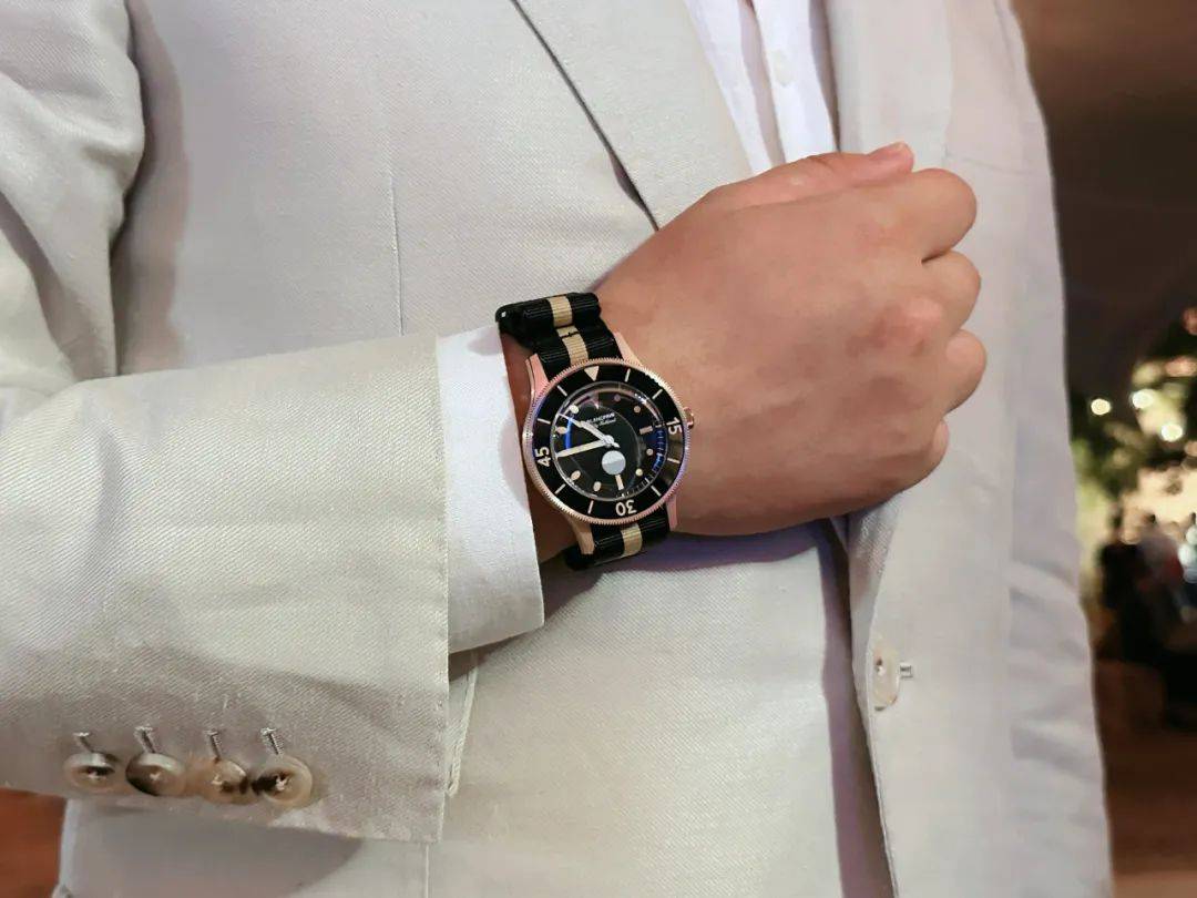 ������ʮ�x�ֳ�������Ʒ!�����Ϸ�,�ͻ��������ĵ�һ���֤����