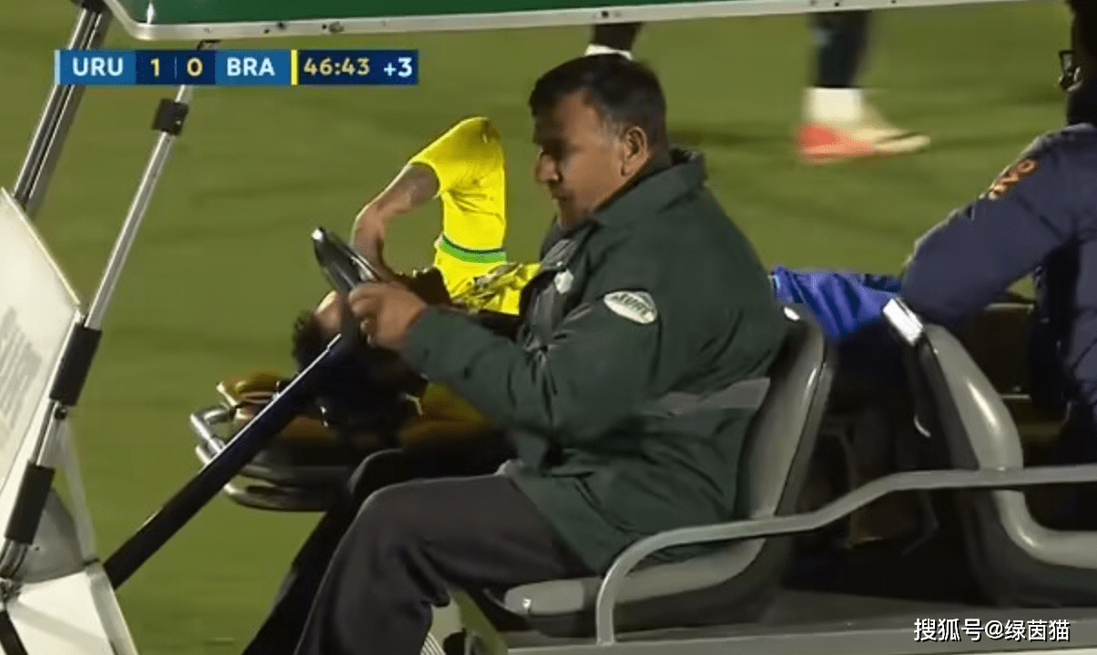0-2！巴西队不敌乌拉圭，赢球又输人：内马尔重伤，世预赛首败